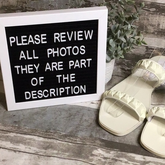 Stuart Weitzman Jelly Sandals Sz 40 NWOT - Picture 8 of 9